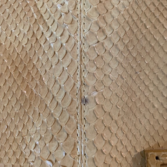 Vintage Fendi snakeskin handbag - Picture 7 of 7